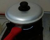 Foto langkah ke 4 dari resep Martabak manis teflon.