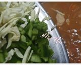 A picture of step 2 of Hot & Sour Soup.