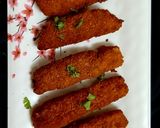 A picture of step 5 of Deep fried Egg fingers.