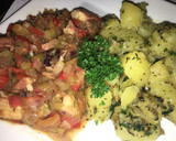 Foto del paso 7 de la receta: Pulpo al ajillo con vegetales y papas salteadas