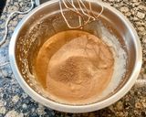 Foto del paso 6 de la receta Pastel de chocolate con jarabe de cacao