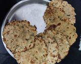 A picture of step 4 of Aloo roti.