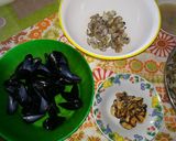 Foto del passaggio 2 della ricetta Il mare nel piatto 🌊 - Calamarata con frutti di mare