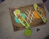 A picture of step 2 of Cucumber boat salad.
