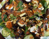 Foto del paso 3 de la receta: Ensalada veraniega con queso de cabra y vinagreta de mostaza roja