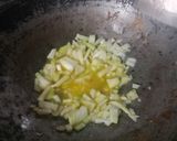 Foto langkah ke 2 dari resep Ayam Cincang Kecap.