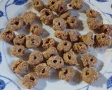 Foto del paso 6 de la receta: Anillitos de cereal - Cherioos caseros - avena, miel y amor