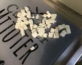 Une image de l'étape 7 de Poireaux vinaigrette marinés sauce câpres et feta.