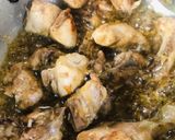 A picture of step 4 of Chicken curry.