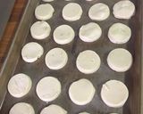 Foto del paso 6 de la receta: Alfajores de maicena rellenos de crema bariloche