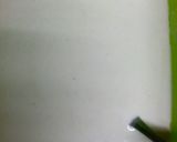 Foto langkah ke 2 dari resep 258. Rempeyek Kacang Ijo Renyah (Menambah adonan dengan Es Batu).