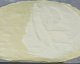 Foto del paso 2 de la receta: Empanada de masa quebrada con York, queso y bechamel