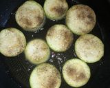 Фото кроку 2 до Закуска из кабачков с помидорами и сыром.