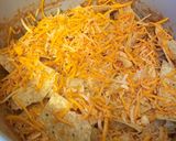 A picture of step 4 of Upside down chicken nachos.