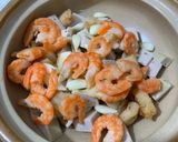 Hình bước làm 2 của món Chả Lụa Tôm Khô Kho Quẹt