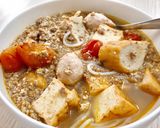 Hình bước làm 4 của món Bún Riêu Cua Chả Cá
