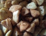 A picture of step 2 of Chatpati fried idli.