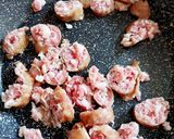 Pas rețetă Gulaș cu carne de porc, cârnați de casă și legume 3 fotografie