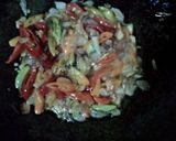 Foto langkah ke 5 dari resep Orek Udang Taoge.