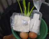 Foto langkah ke 1 dari resep Martabak Mini Kriyuk Sederhana.