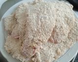 Foto del paso 2 de la receta: Milanesas con salsa de queso y puré