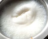 A picture of step 2 of Almond saffron milk.