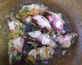 รูปขั้นตอนการทำที่ 4 ของ ปลาหมึกยัดไส้ทอดกระเทียม