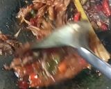 Foto langkah ke 4 dari resep Tongkol Suwir Pedas Manis.