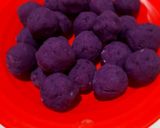 Foto langkah ke 4 dari resep Bola-Bola Ubi Ungu isi Coklat Keju.