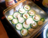 Foto del paso 3 de la receta: Calabacitas keto con tocino preparadas en microondas