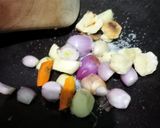 Foto langkah ke 1 dari resep Opor ayam.