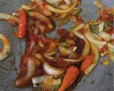 Foto langkah ke 3 dari resep Cumi saus padang.