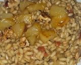 Foto del paso 8 de la receta: Risotto de pera caramelizada y nueces con salsa de trufa