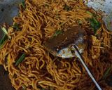 Foto langkah ke 3 dari resep Mie Aceh Telur Udang.