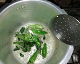 A picture of step 3 of Chicken 65.