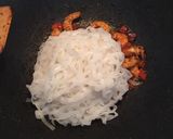 Foto del paso 3 de la receta: Noodles con langostinos al estilo asiático