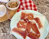 Foto del paso 1 de la receta: Trufas saladas de queso y uva