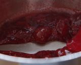 A picture of step 3 of Delicious Victoria Sandwich Cake.