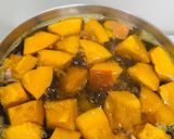 Foto langkah ke 4 dari resep Kolak labu kuning dan mutiara.