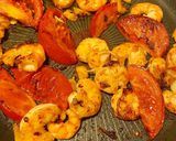 Une image de l'étape 1 de Crevettes sautées à l’ail et gingembre.