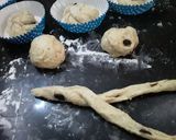 Foto langkah ke 3 dari resep Roti Kismis Manis.