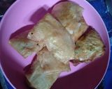 Foto langkah ke 4 dari resep Martabak telur mie pedas.