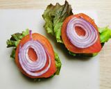 Une image de l'étape 2 de Burgers Avocat/Saumon.
