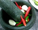 Gambar langkah 2 resipi Thai Seafood Dipping Sauce.