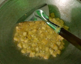Foto langkah ke 3 dari resep Orek Tempe Cabe Hijau Besar Simple.