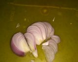 A picture of step 1 of Onion Pakore.