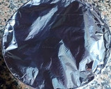 Foto del paso 4 de la receta: Pan sin amasar con sésamo para tostas hecho en cazuela de barro