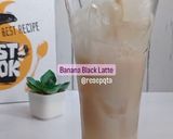Foto langkah ke 2 dari resep Banana Black Latte.