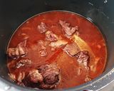 A picture of step 5 of Boeuf Bourguignon.