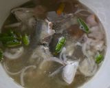 Gambar langkah 2 resipi 4:6:26 - Singgang ikan kembung dan bendi.